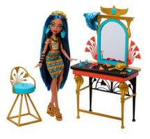 Mattel Monster High Cleo De Nile Self-Scare Day Doll and Playset